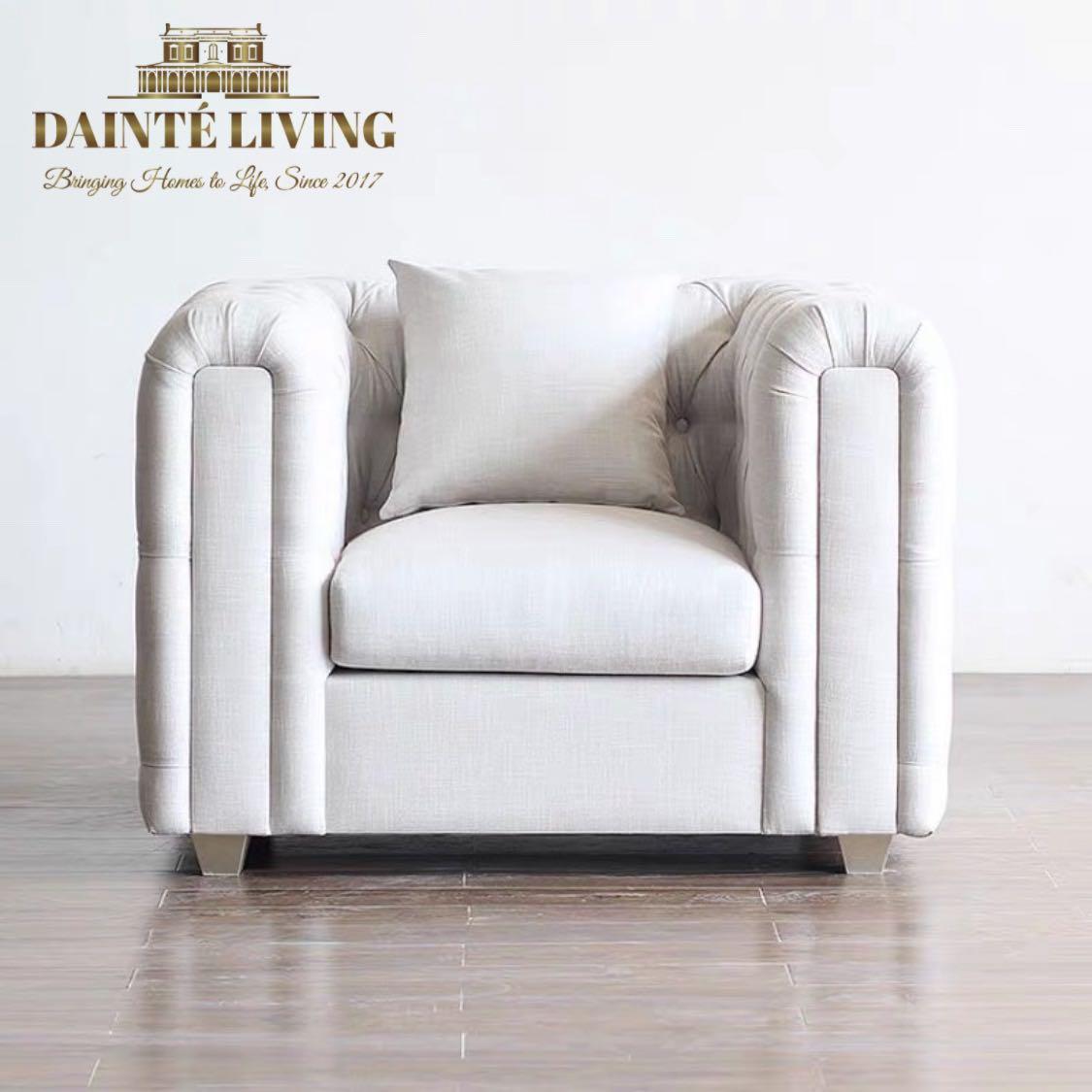 AUSTIN Chesterfield Sofa