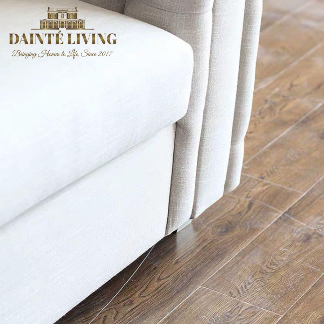 AUSTIN Chesterfield Sofa