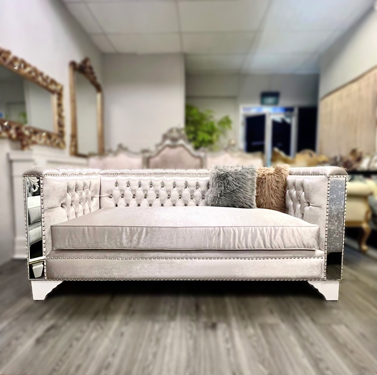 LYON Living Room