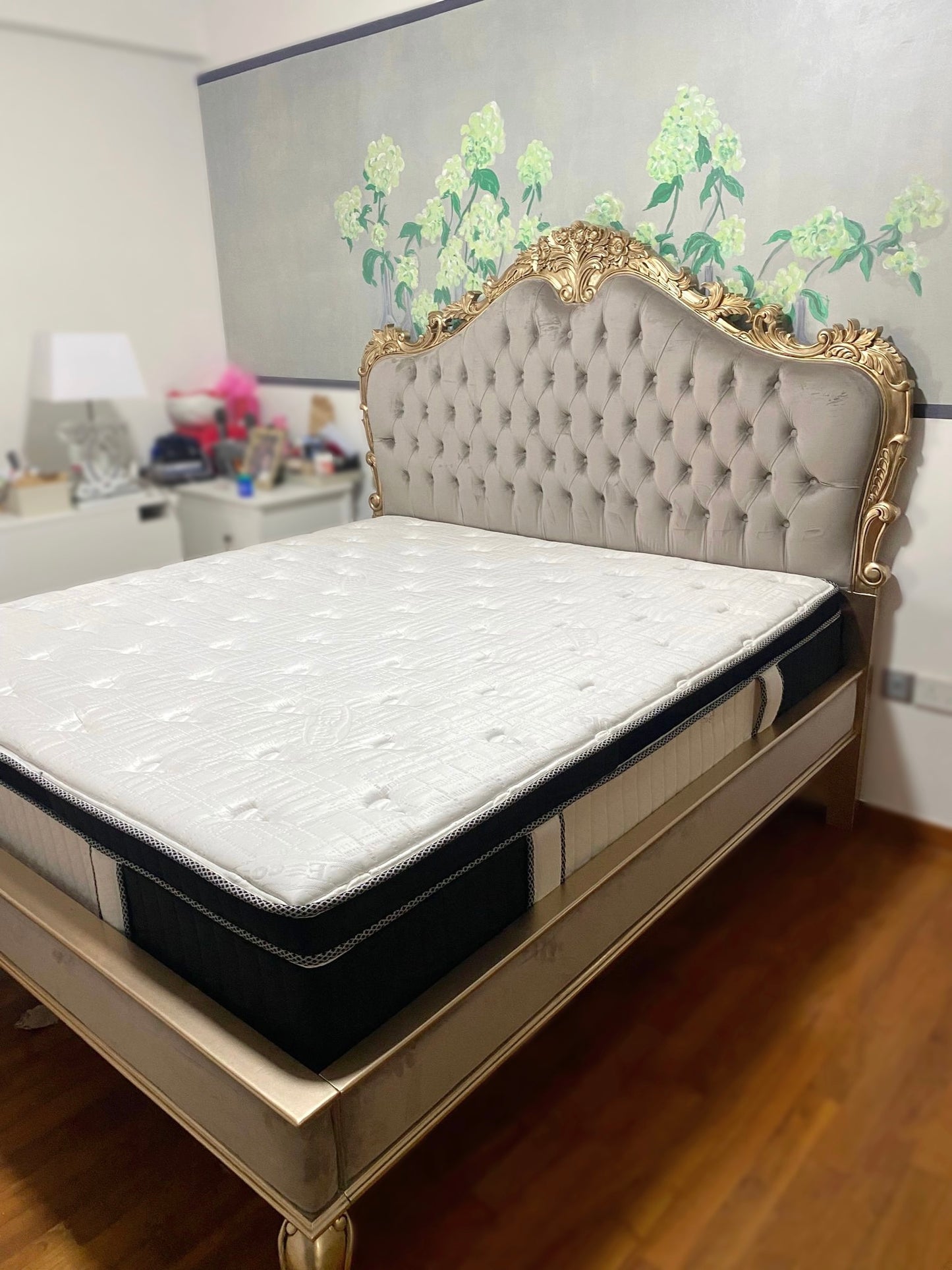 Royal Classic Bedroom