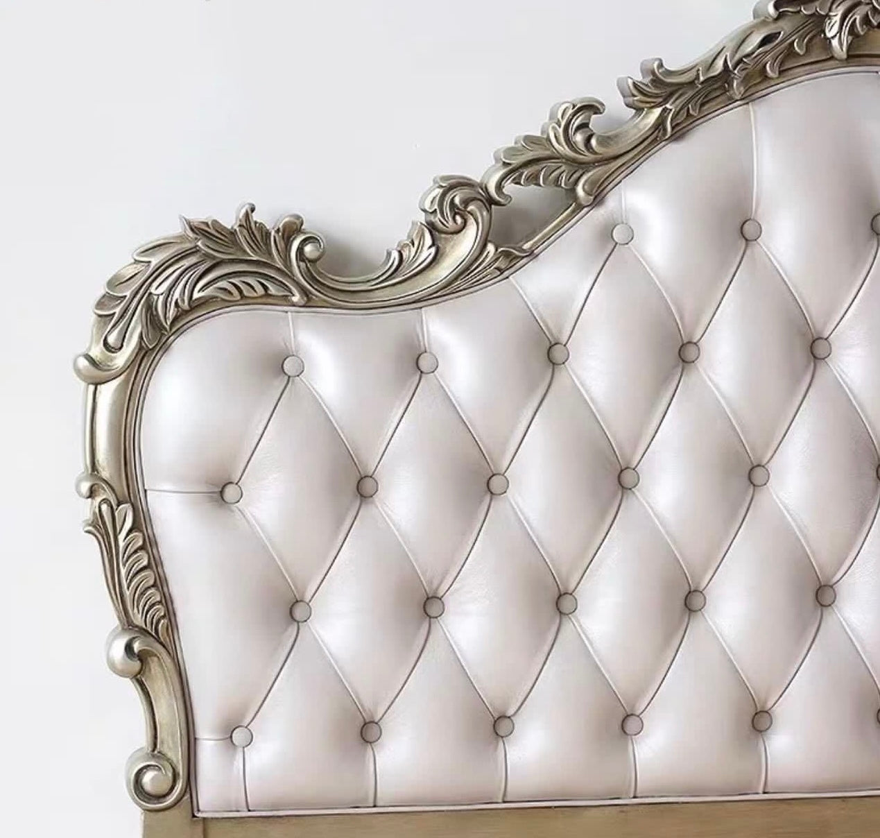 Royal Classic Bedroom