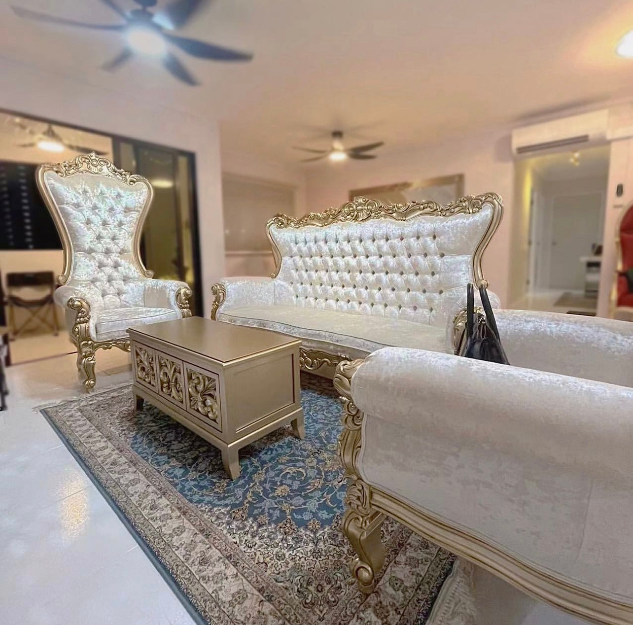 Royal Classic Living Room