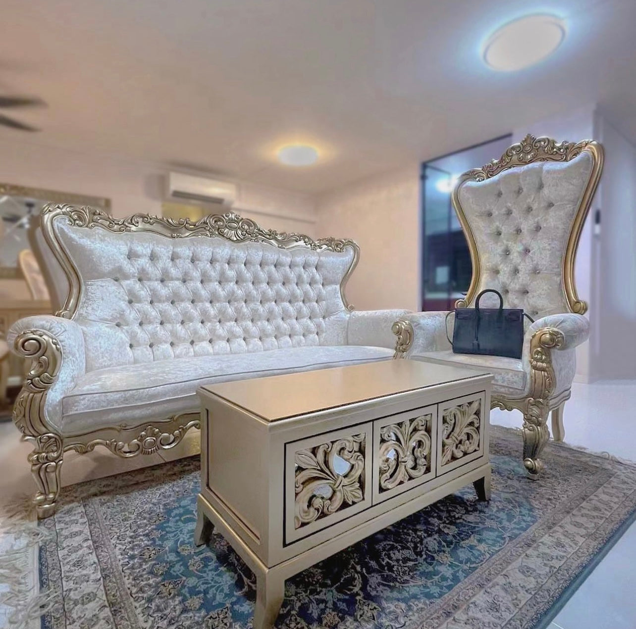 Royal Classic Living Room