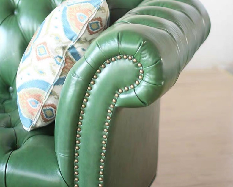 VERA Modern Victorian Chesterfield Sofa