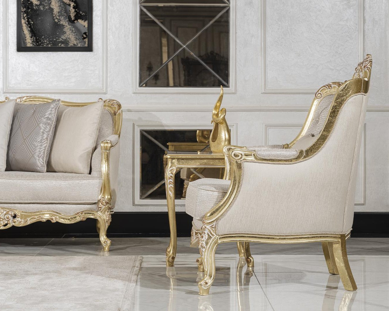 FREIYA Classical Armchair