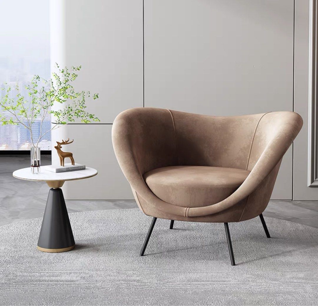 VEDA Luxe Accent Chair