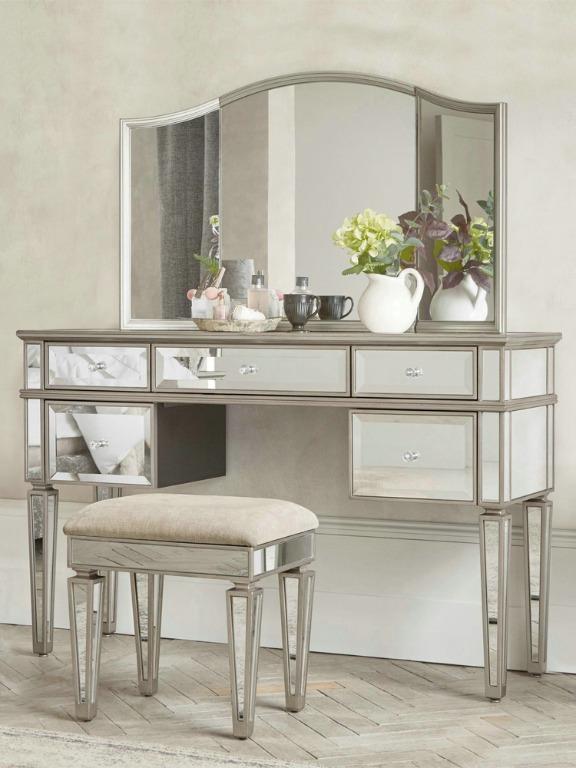 ANISTON Mirrored Luxe Vanity Set