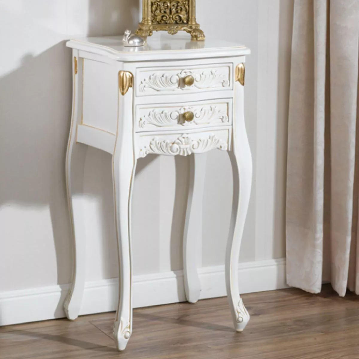 CHIPPENDALE Victorian Side Table