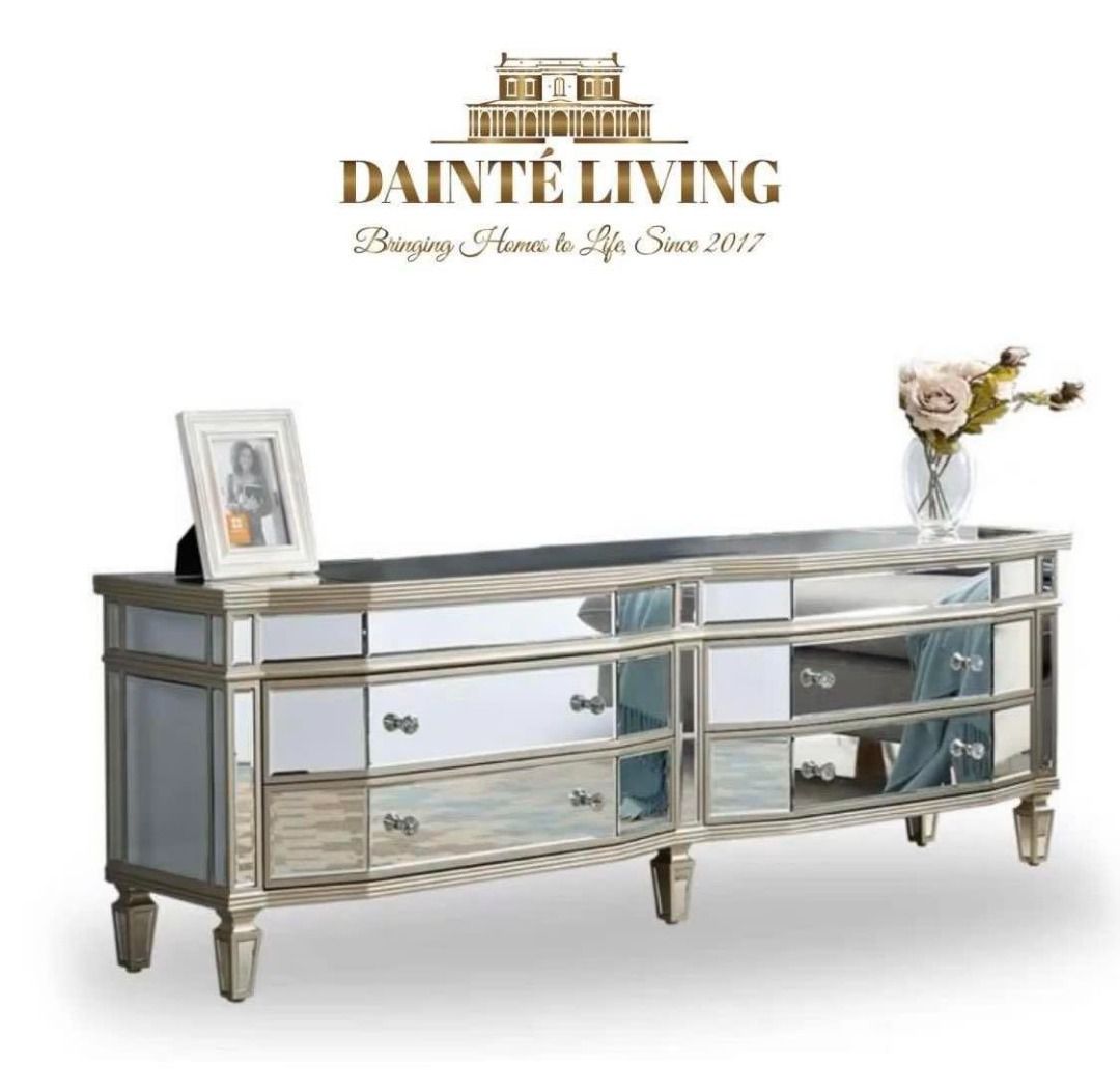 GRANDIOSO Mirrored Luxury TV Console