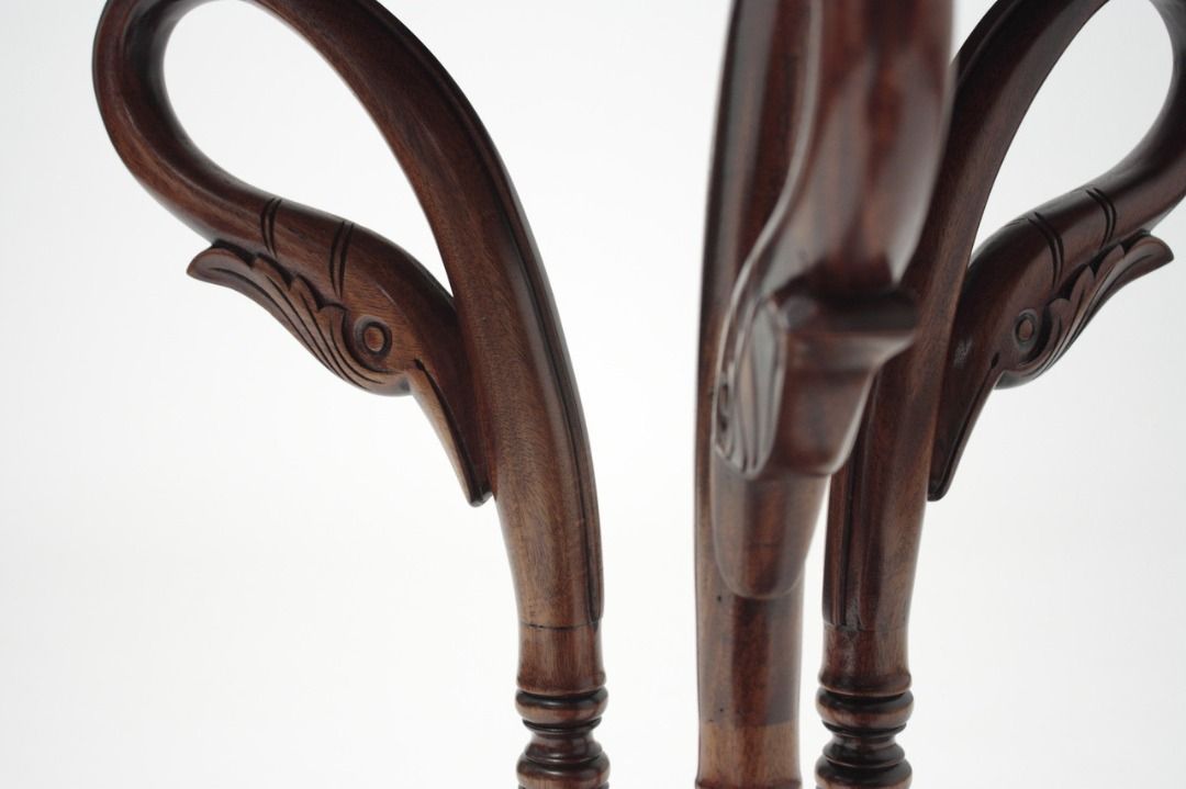 LISA Victorian Pedestal Side Table