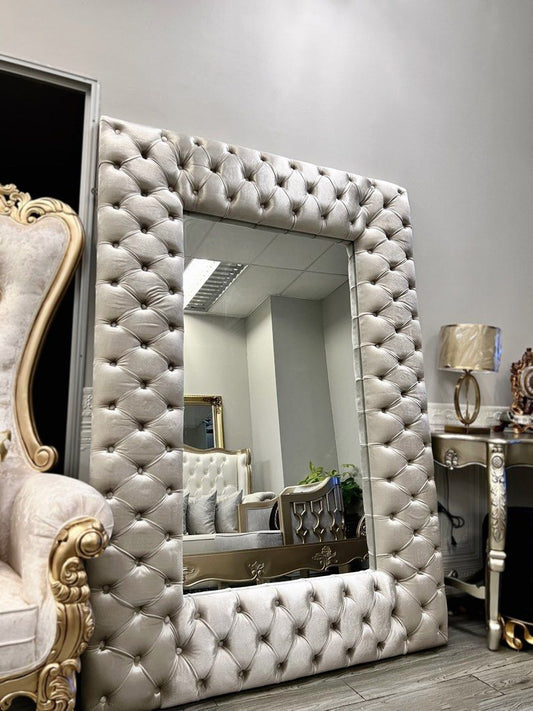 41% OFF | Luxury Boutique Tufted Mirror