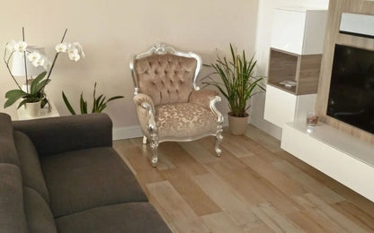 MACELL Victorian Armchair