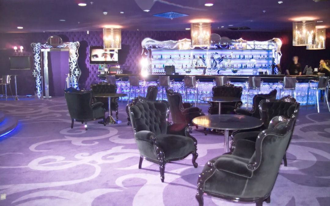 MACELL Victorian Armchair