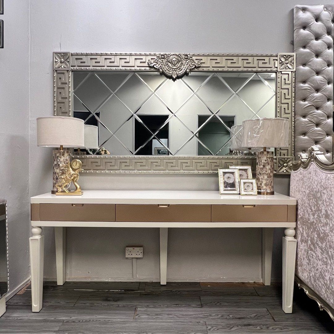 32% OFF | Modern Luxury Hallway Console Table