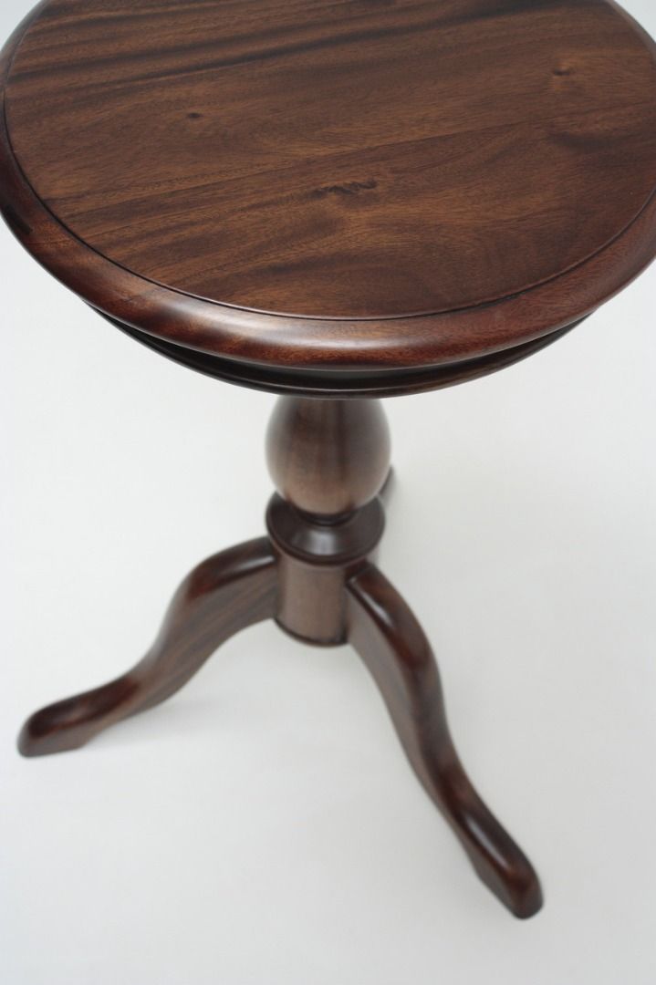 PALOMA Victorian Pedestal Side Table